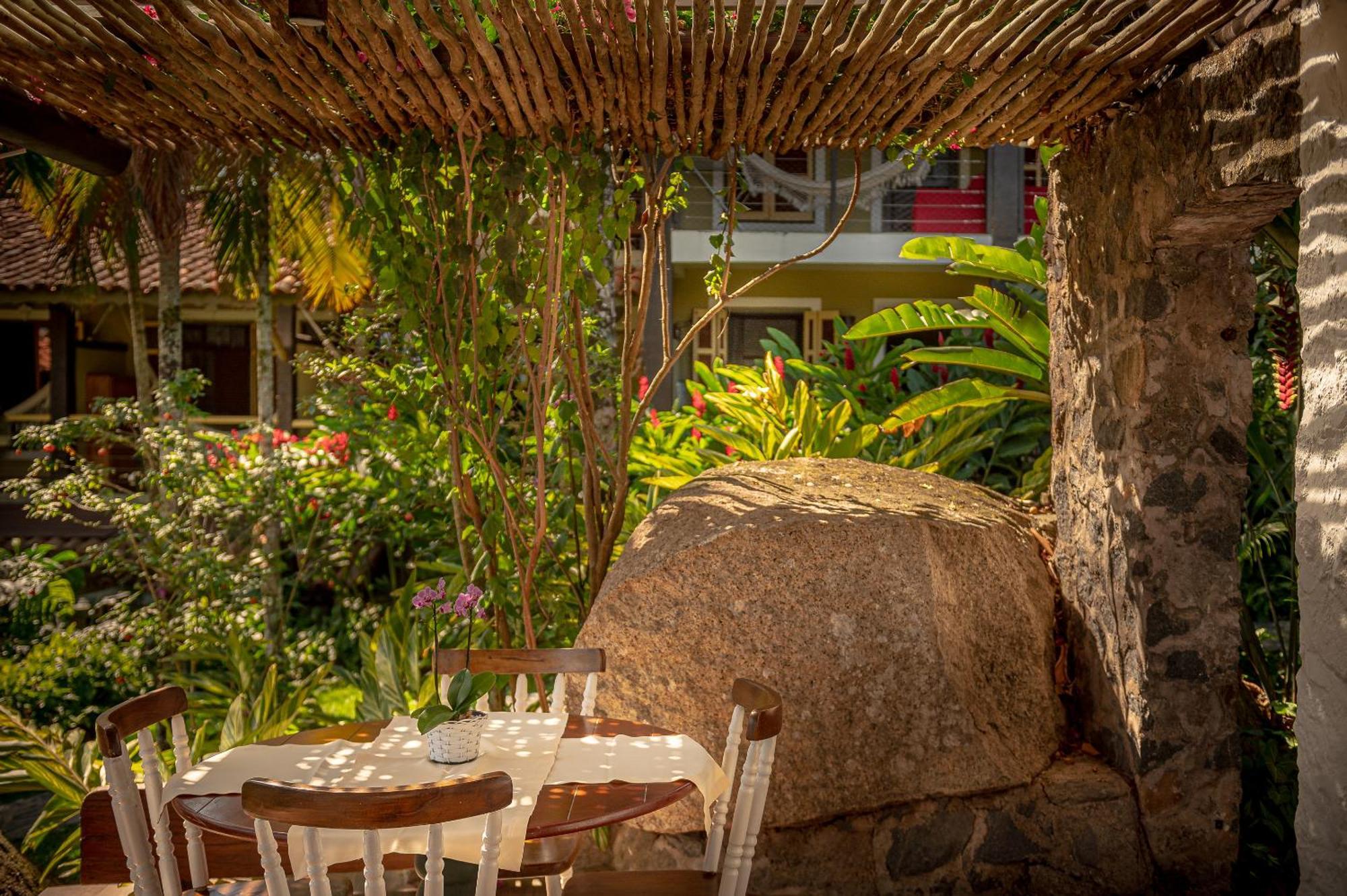 Porto Pacuiba Hotel Ilhabela Bagian luar foto